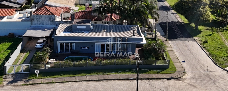Casa de Esquina em Atlântida: 28ª foto da galeria de imagens do imóvel