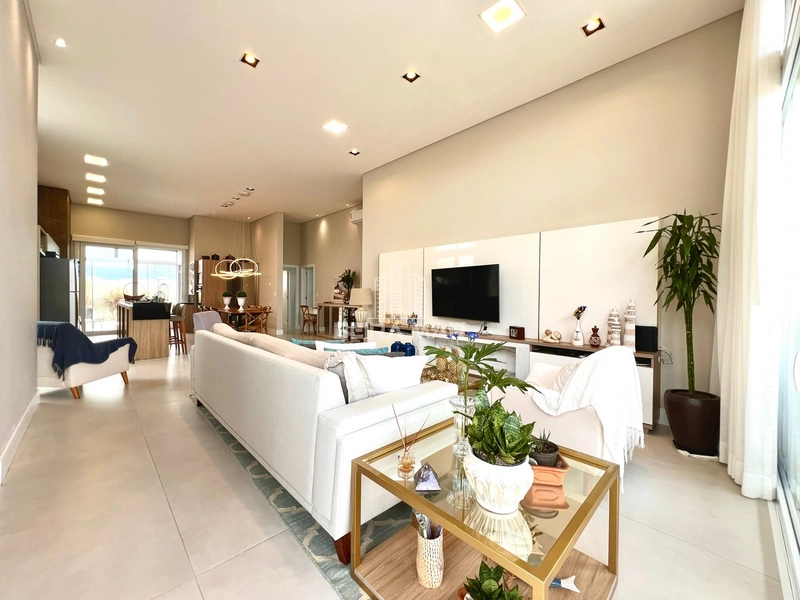 Casa no Condomínio Quintas do Lago!: 2ª foto da galeria de imagens do imóvel