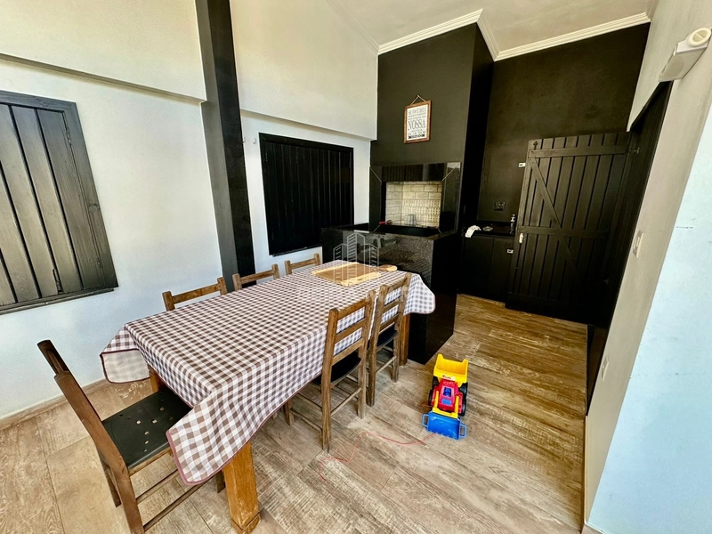 Casa Térrea à 2 quadras do Mar: 7ª foto da galeria de imagens do imóvel
