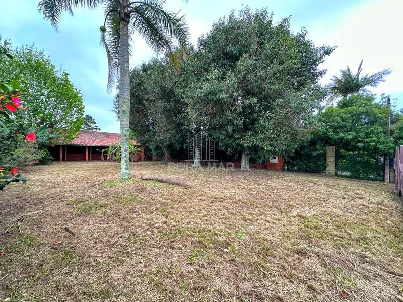 Casa térrea na área central de Atlântida: 7ª foto da galeria de imagens do imóvel