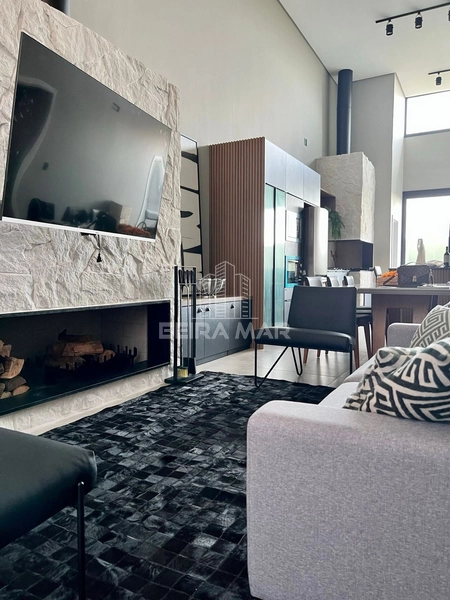 Casa finamente decorada, com piscina, sol da manhã!: 12ª foto da galeria de imagens do imóvel