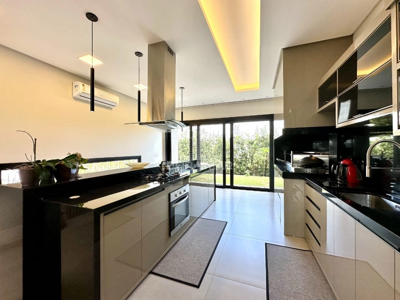 Casa em Condomínio: 14ª foto da galeria de imagens do imóvel
