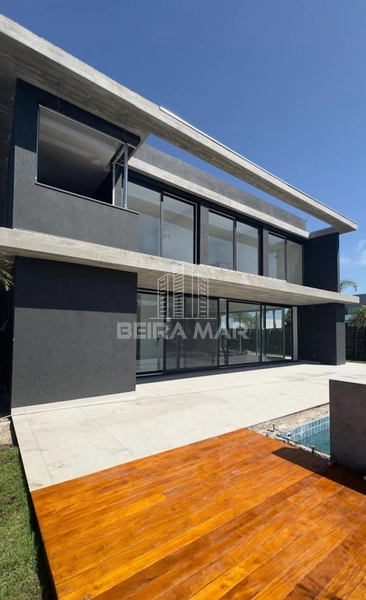 Sobrado beira lago no Condomínio Enseada!: 2ª foto da galeria de imagens do imóvel