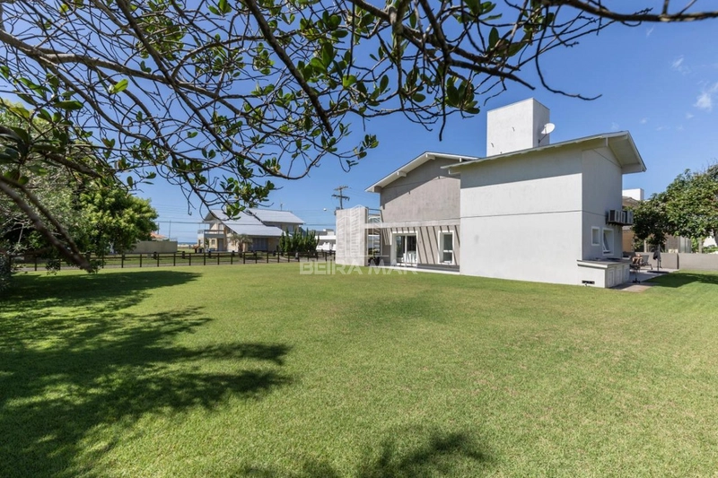 Casa em Atlântida: 34ª foto da galeria de imagens do imóvel
