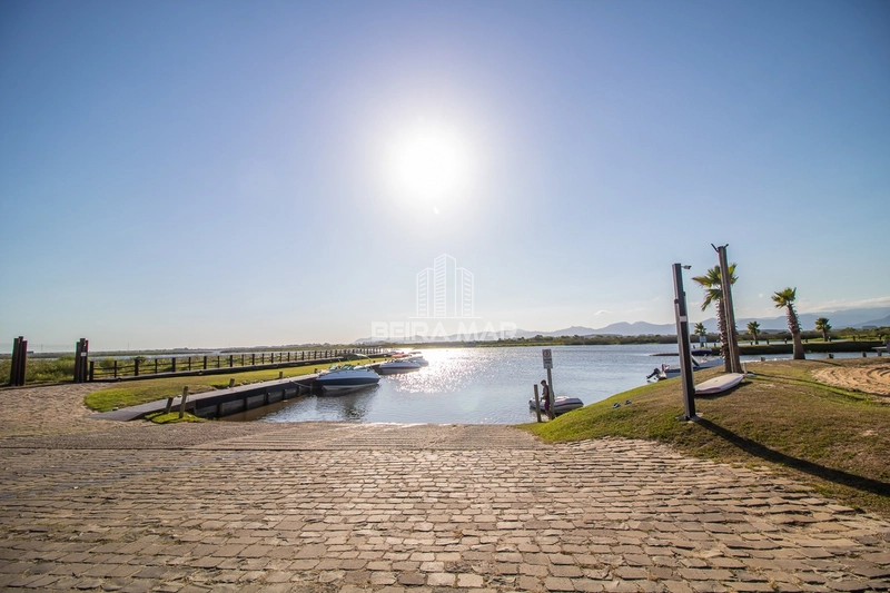 Magnifica Mansão de 04 dormitórios  Condomínio com Acesso a Lagoa: 98ª foto da galeria de imagens do imóvel