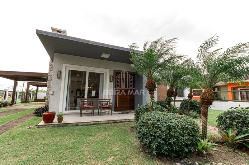 Casa em ótima localização em Atlântida: 8ª foto da galeria de imagens do imóvel