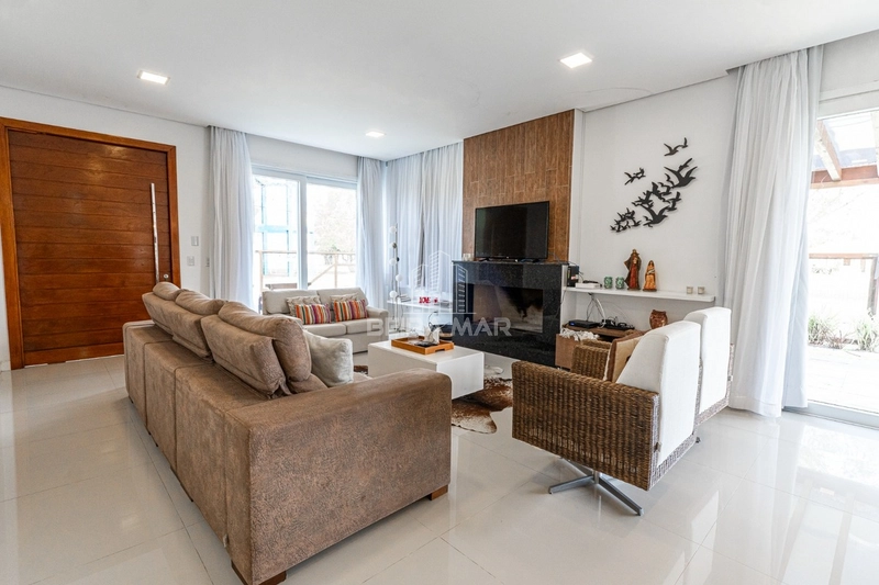 Casa em ótima localização em Atlântida: 10ª foto da galeria de imagens do imóvel