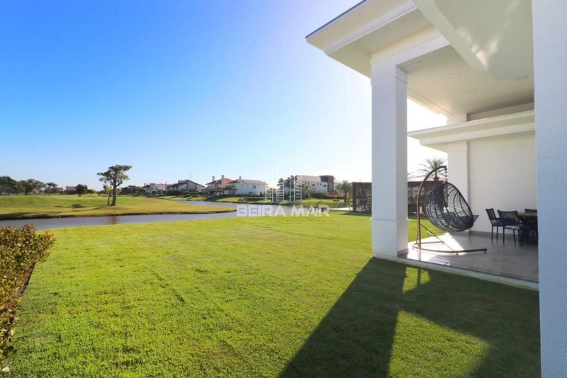 Encante-se com esta incrível casa a beira -lago!: 10ª foto da galeria de imagens do imóvel