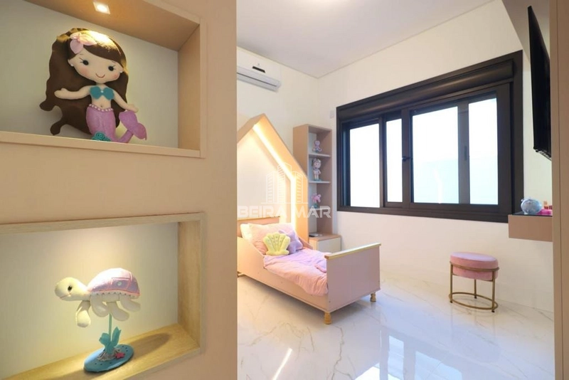 Encante-se com esta incrível casa a beira -lago!: 7ª foto da galeria de imagens do imóvel