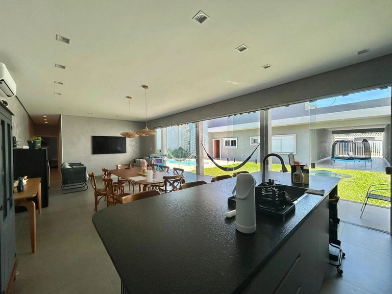 Linda Casa à Venda em Atlântida, Xangri-Lá.: 1ª foto da galeria de imagens do imóvel