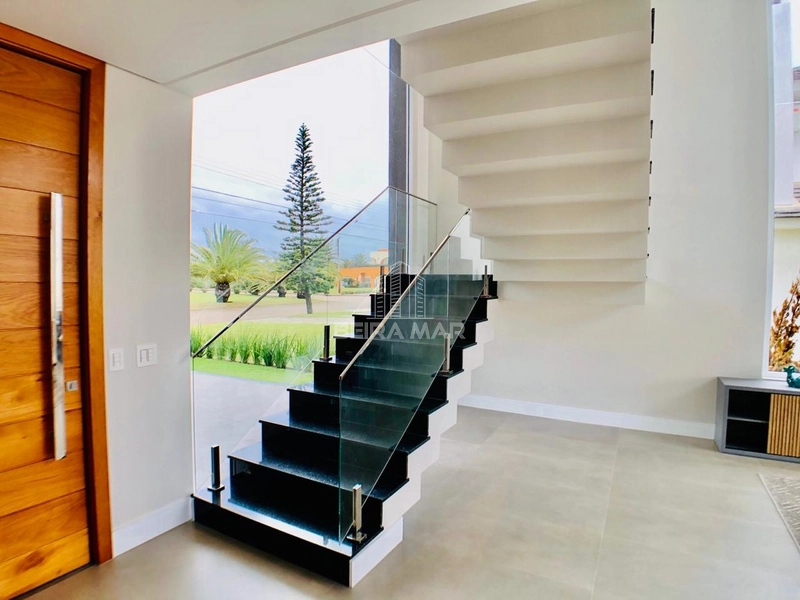 CASA DE LUXO À VENDA NO CONDOMÍNIO LA PLAGE: 18ª foto da galeria de imagens do imóvel