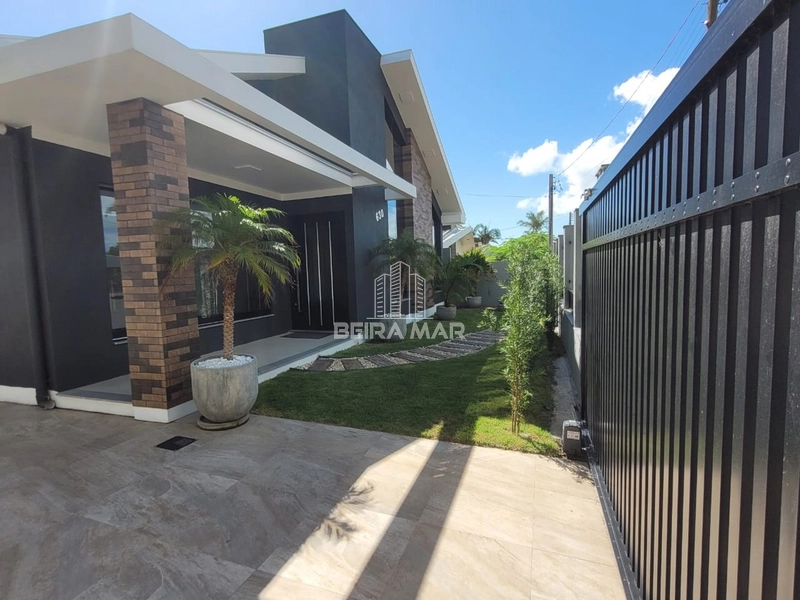 Belíssima casa em Xangri-lá!: 2ª foto da galeria de imagens do imóvel