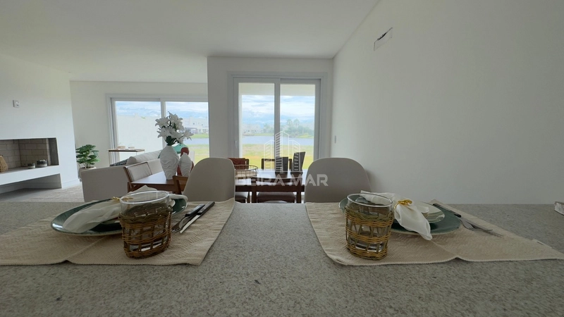 Casa em Condomínio Beira lago: 2ª foto da galeria de imagens do imóvel