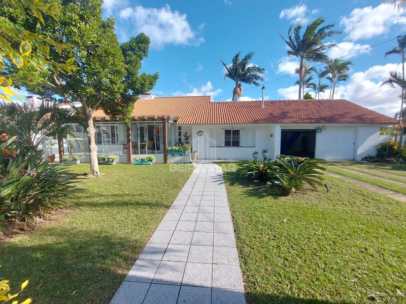Casa de laje em 02 terrenos no coração de Atlântida.: 12ª foto da galeria de imagens do imóvel