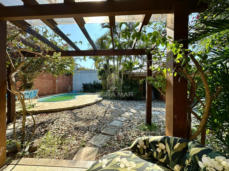 CASA EM ATLÂNTIDA  À VENDA PRÓXIMO AO MAR (4 quadras): 3ª foto da galeria de imagens do imóvel