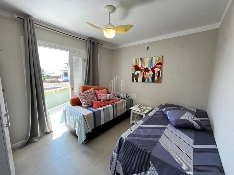 Duplex em Xangri-lá: 10ª foto da galeria de imagens do imóvel