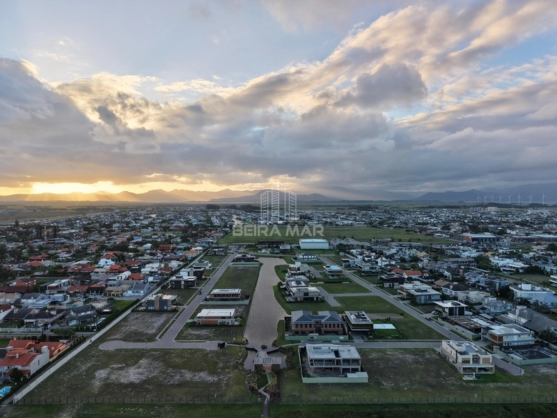 Casa à venda no Condomínio Los Cobos: 96ª foto da galeria de imagens do imóvel