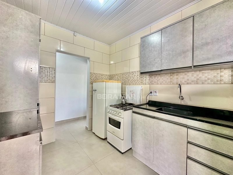 Casa a 2 quadras do mar: 11ª foto da galeria de imagens do imóvel