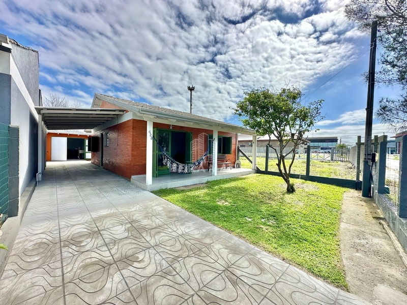 Casa a 2 quadras do mar: 5ª foto da galeria de imagens do imóvel
