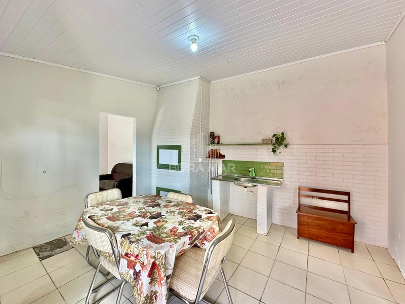 Casa a 2 quadras do mar: 9ª foto da galeria de imagens do imóvel