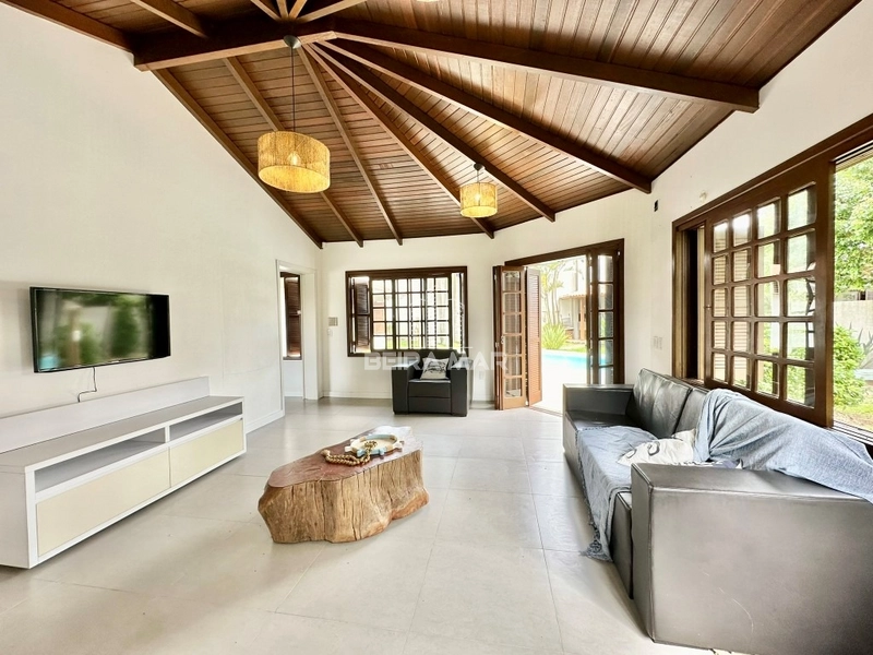 Excelente casa térrea, localizada no Centro, Próxima ao Mar!: 4ª foto da galeria de imagens do imóvel