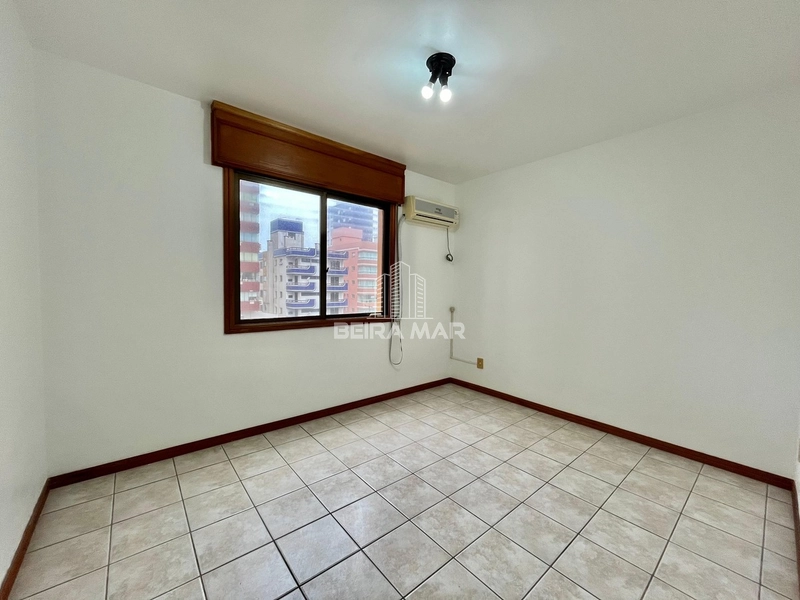 Apartamento no Centro de Capão da Canoa: 1ª foto da galeria de imagens do imóvel
