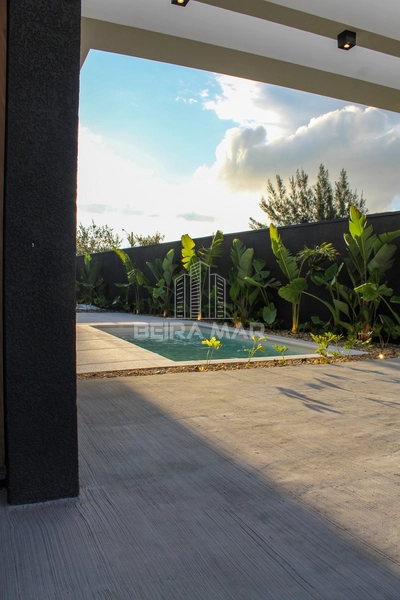 Casa nova e sofisticada em Atlântida: 14ª foto da galeria de imagens do imóvel