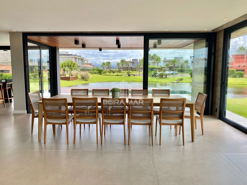 Mansão com 06 suítes, beira lago, infra completa.: 5ª foto da galeria de imagens do imóvel