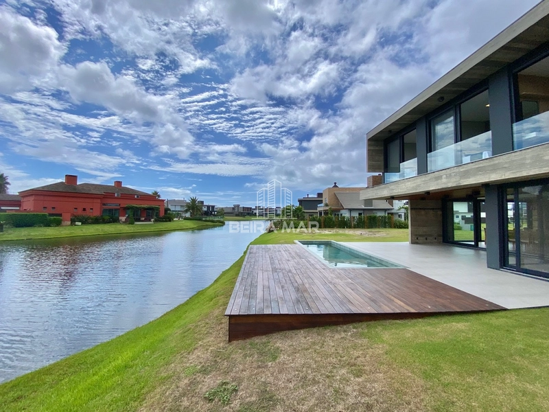 Mansão com 06 suítes, beira lago, infra completa.: 24ª foto da galeria de imagens do imóvel