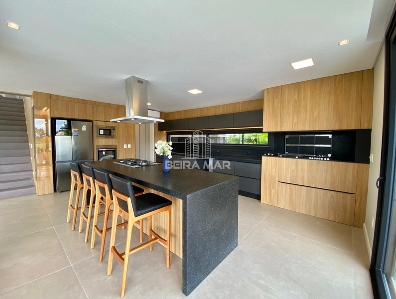 Mansão com 06 suítes, beira lago, infra completa.: 14ª foto da galeria de imagens do imóvel