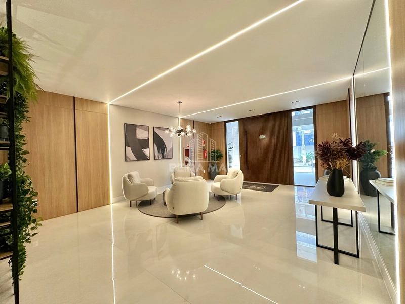 Apartamento na Zona Nova: 2ª foto da galeria de imagens do imóvel