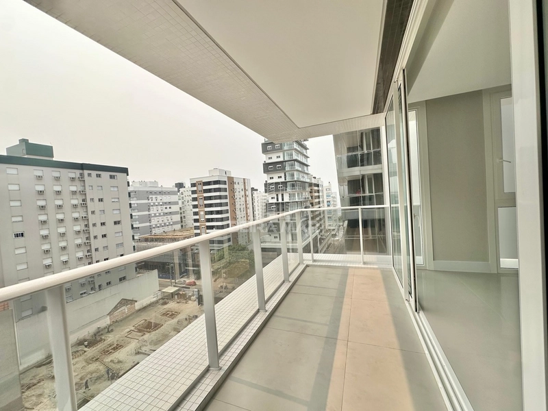 Apartamento na Zona Nova: 10ª foto da galeria de imagens do imóvel