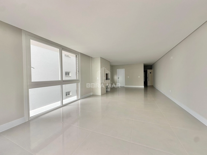 Apartamento na Zona Nova: 13ª foto da galeria de imagens do imóvel