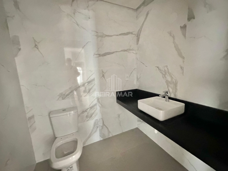 Apartamento na Zona Nova: 3ª foto da galeria de imagens do imóvel