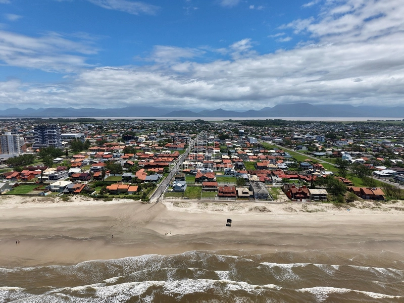 DUPLEX JUNTO AO MAR  PÉ NA AREIA: 14ª foto da galeria de imagens do imóvel