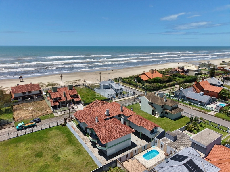 DUPLEX JUNTO AO MAR  PÉ NA AREIA: 12ª foto da galeria de imagens do imóvel