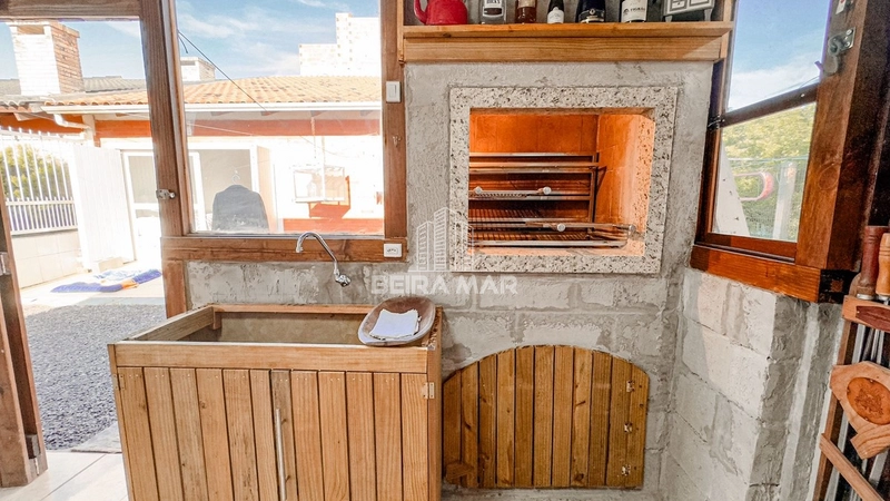 Casa de laje no centro de Xangri-Lá: 2ª foto da galeria de imagens do imóvel