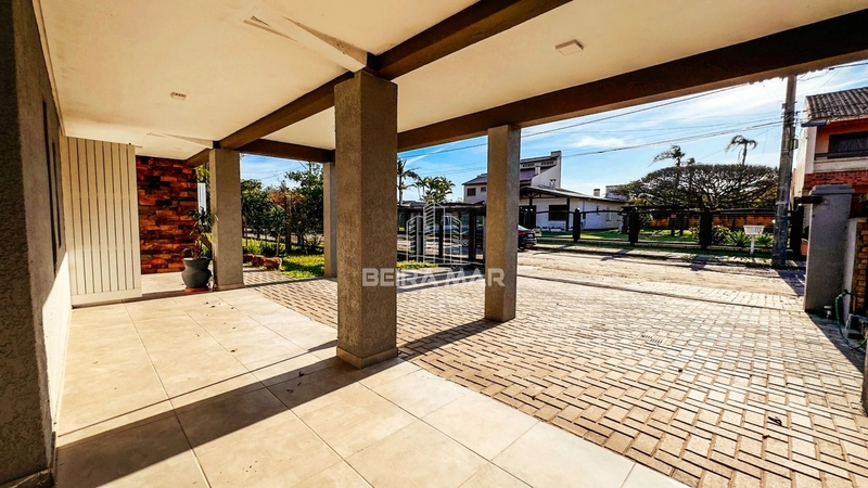Casa de laje no centro de Xangri-Lá: 7ª foto da galeria de imagens do imóvel