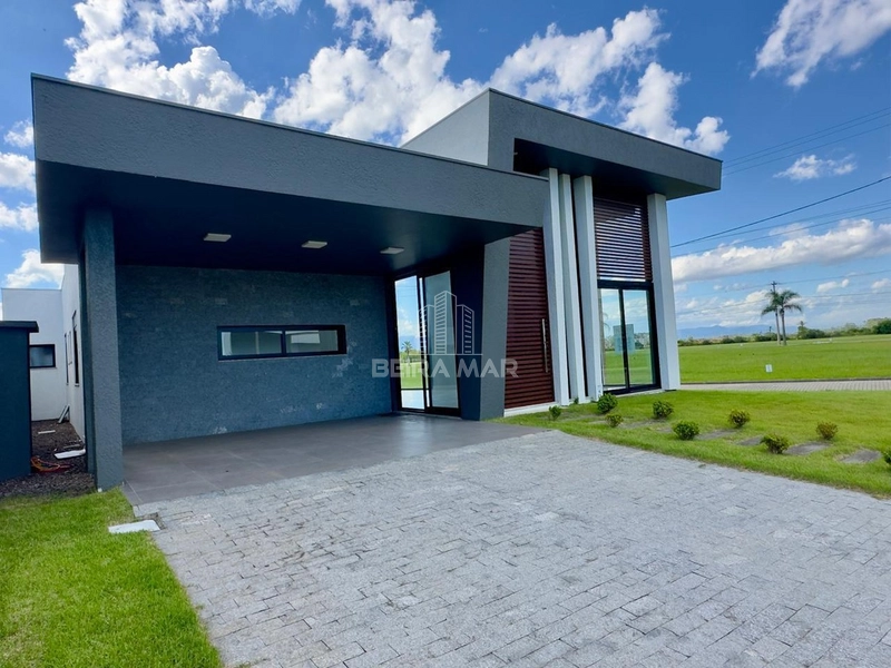 Casa em Condomínio: 3ª foto da galeria de imagens do imóvel