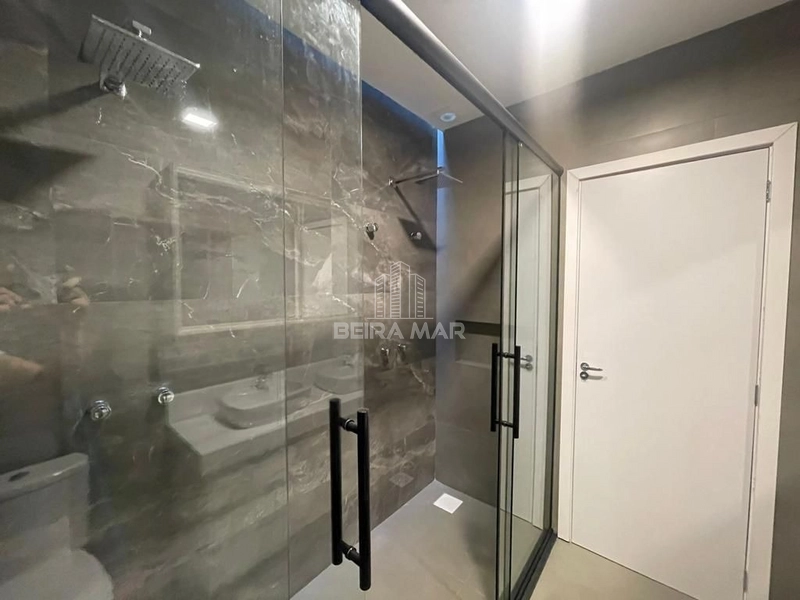 Casa à Venda em Condomínio Fechado - Beira Lago: 4ª foto da galeria de imagens do imóvel