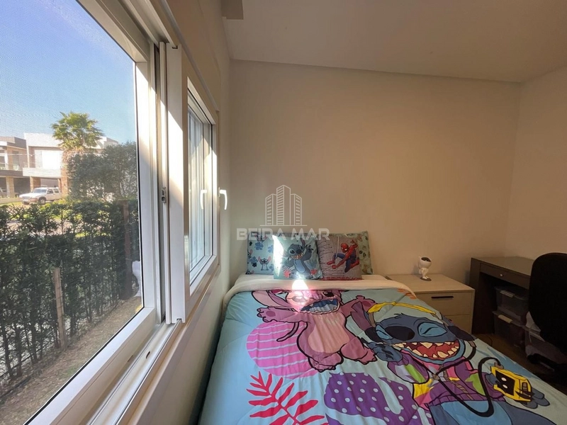 Casa à Venda em Condomínio Fechado - Beira Lago: 3ª foto da galeria de imagens do imóvel