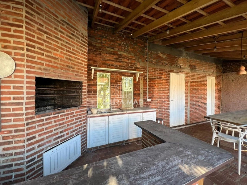 Casa em Xangri-lá  fundos da  Avenida Paraguassu!: 4ª foto da galeria de imagens do imóvel