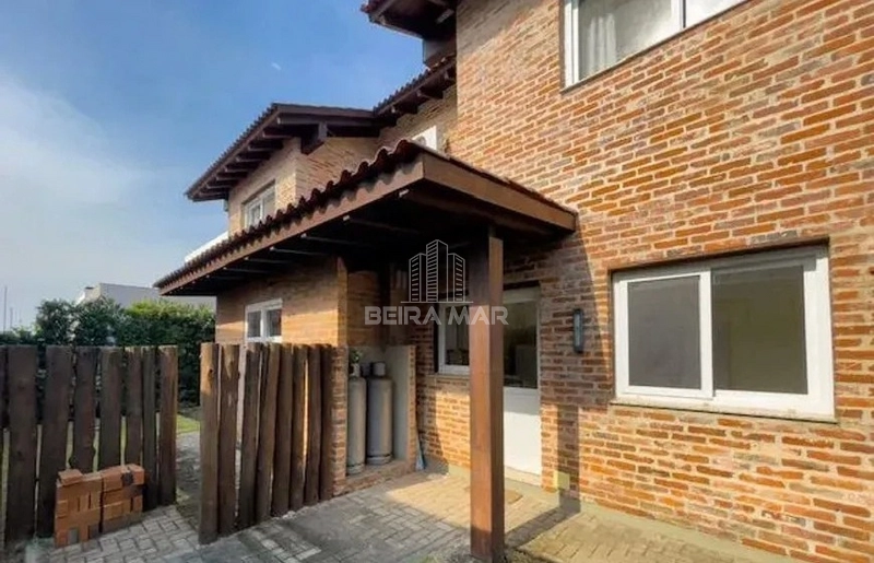 Casa beira lago no Condomínio Villagio: 27ª foto da galeria de imagens do imóvel