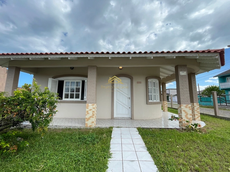 Atlântida Sul - Casa à venda : 2ª foto da galeria de imagens do imóvel