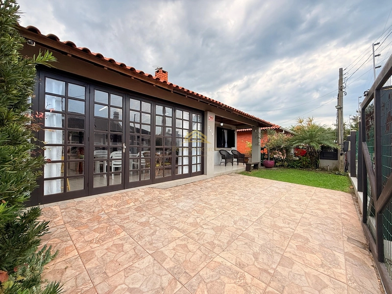 Imóvel com piscina em Mariapolis - 3 ruas do Mar : 3ª foto da galeria de imagens do imóvel