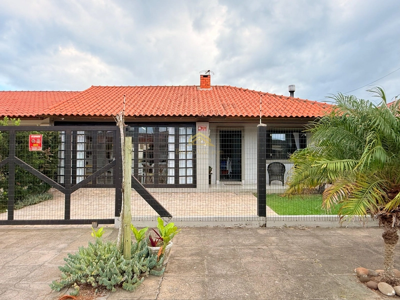 Imóvel com piscina em Mariapolis - 3 ruas do Mar : 2ª foto da galeria de imagens do imóvel