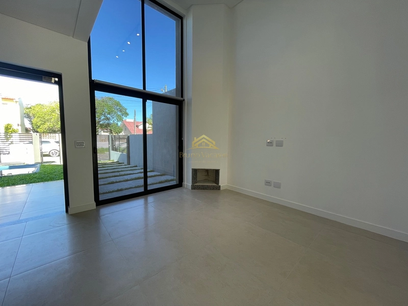 Atlântida Sul - Casa a venda : 4ª foto da galeria de imagens do imóvel