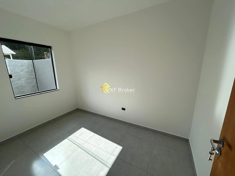 Casa Sobreposta à Venda, c/ 2 quartos - Parque Embu, Colombo/PR: 3ª foto da galeria de imagens do imóvel