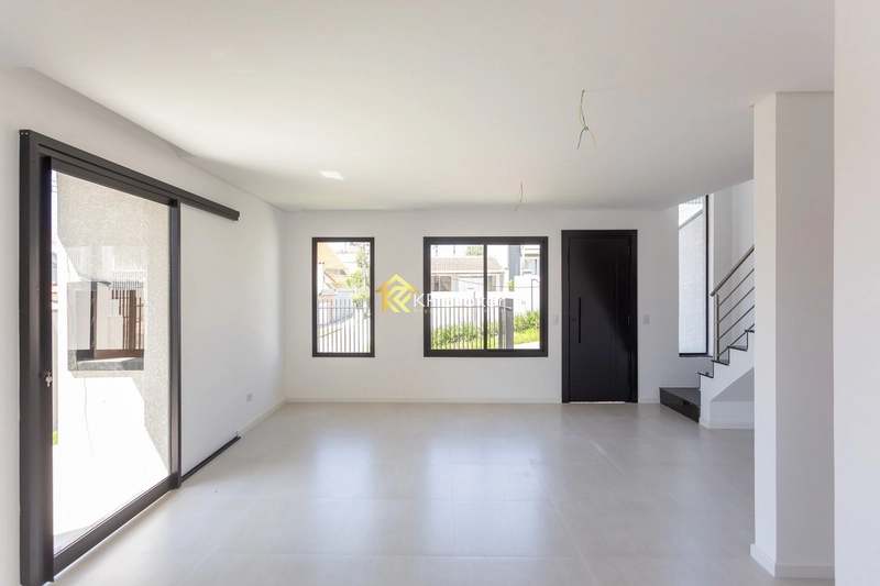 Sobrado de Esquina à Venda, com 3 quartos – Atuba, Curitiba/PR: 9ª foto da galeria de imagens do imóvel