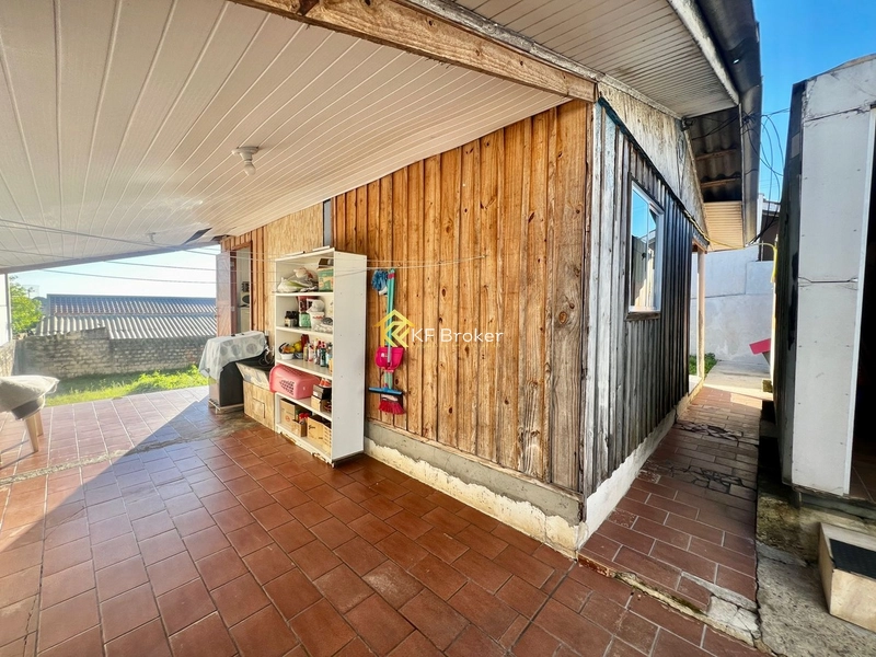 Terreno com Casa de Madeira e Contêiner Comercial – Campo Pequeno: 8ª foto da galeria de imagens do imóvel